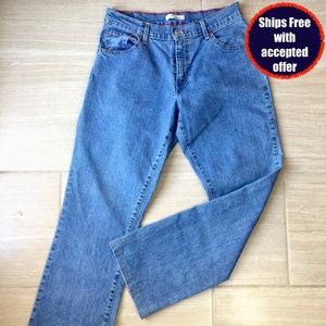 Levi's 550 Relaxed Bootcut Mom Jeans